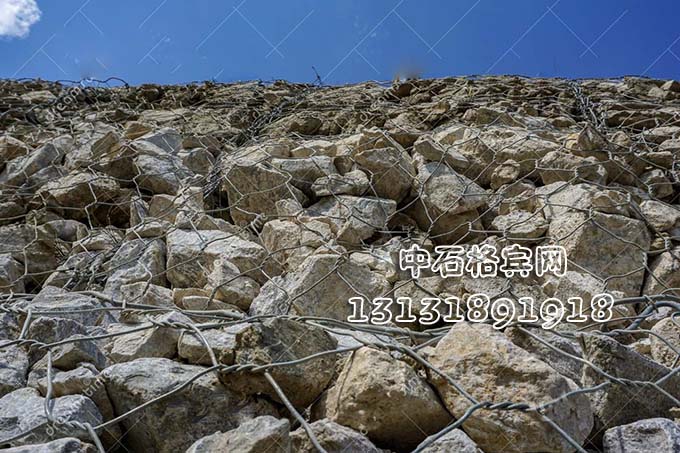 護(hù)坡雷諾護(hù)墊報(bào)價(jià)、生產(chǎn)廠家13131891918 護(hù)坡雷諾護(hù)墊報(bào)價(jià)、生產(chǎn)廠家13131891918